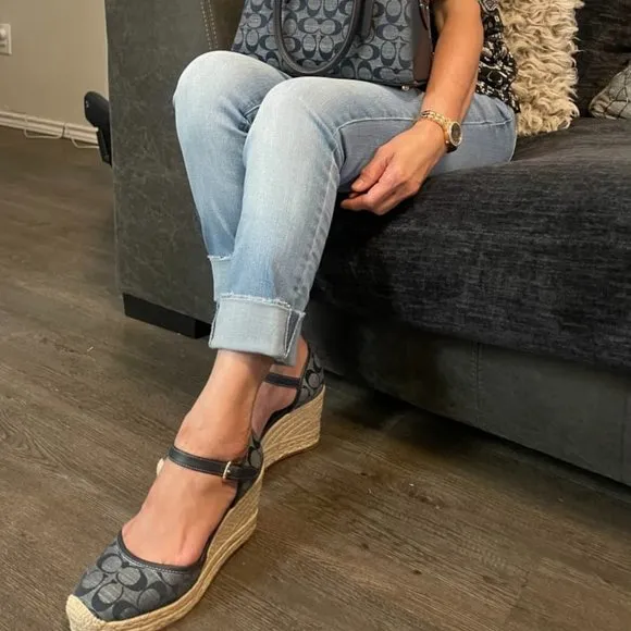 NWT - COACH Raine Espadrille In Signature Denim Sandal - size 5 US left