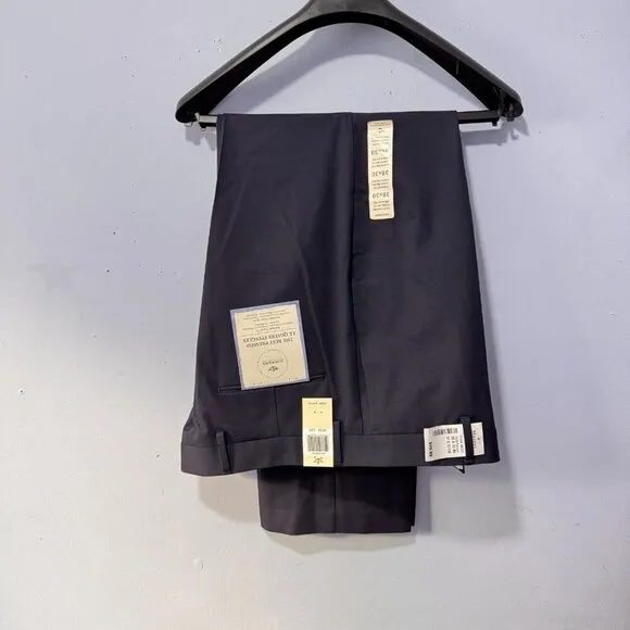 NWT Dockers mens Dark Navy pro style straight fit pants 38/30