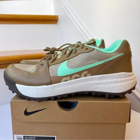 NWT Nike ACG Lowcate Athletic Trail Shoes Unisex Green / Brown