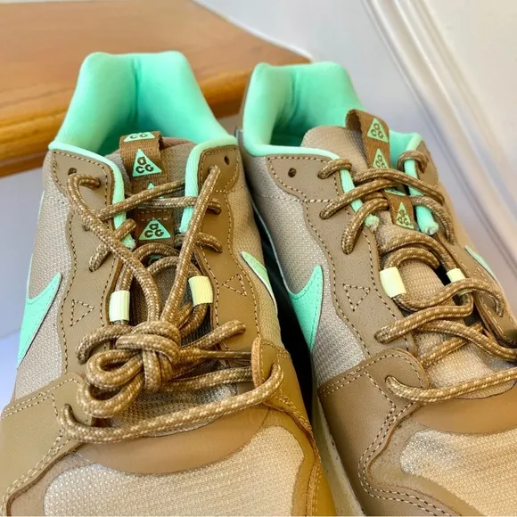 NWT Nike ACG Lowcate Athletic Trail Shoes Unisex Green / Brown
