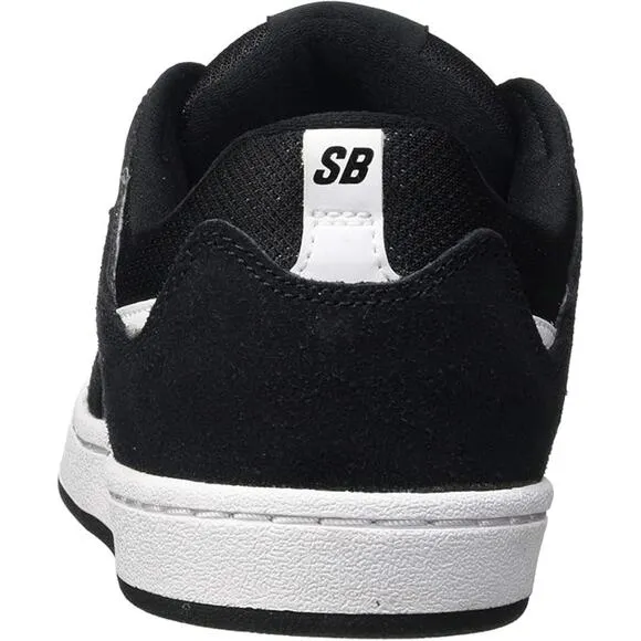 NWT Nike Men's Training Track Shoe Alleyoop SB ,Black/White-Size 11