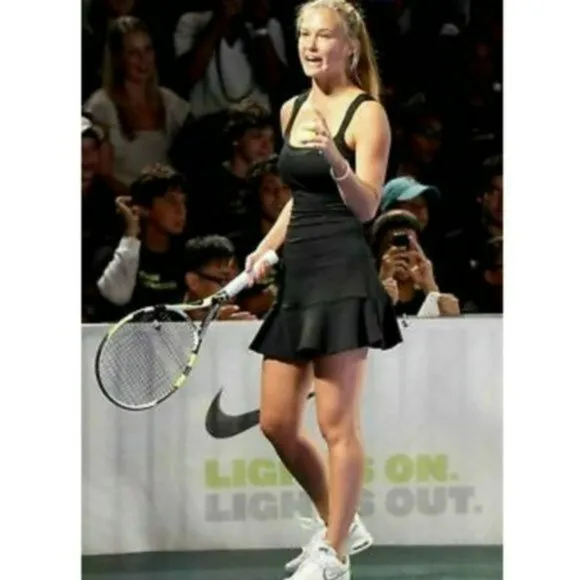 NWT Nike tennis dress w/ Bra skirt black S Small - SO PRETTY!