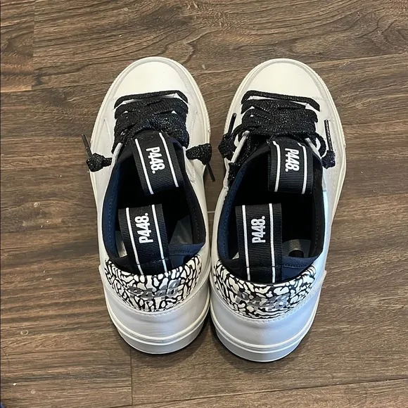 NWT P448 Women’s Sohosock White Sneakers