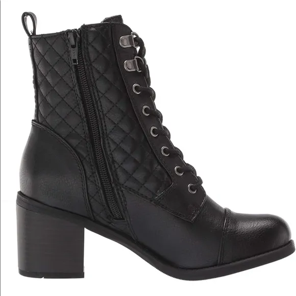 NWT WHITE MOUNTAIN Shoes Dorsett Women's Lace-up Stacked Heel Bootie Black Sz 9