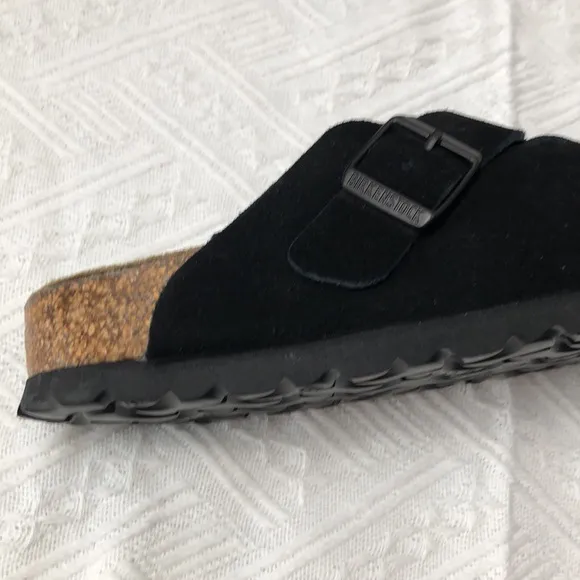 🥤NWT Women's Black Suede Birkenstock Boston Shoes - Narrow Fit