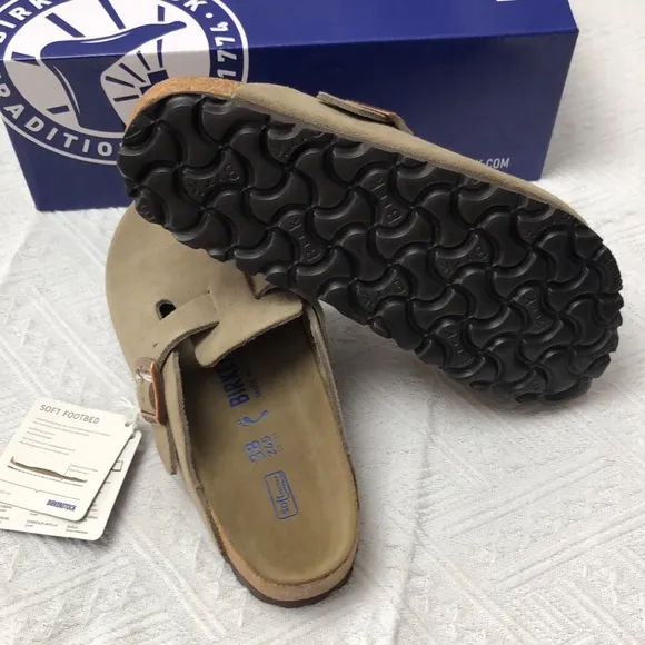 🥤NWT Women's Taupe Suede Birkenstock Boston Shoes - Narrow Fit