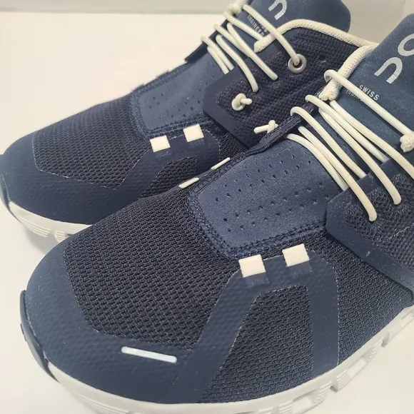 On Cloud 5 Men's Navy Blue Athletic Speed Lace Running Training Shoe Size 8.5
