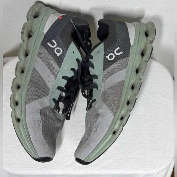 On Cloud Men’s Cloudrunner Alloy Moss Grey Sage Green Athletic Sneakers Size 10