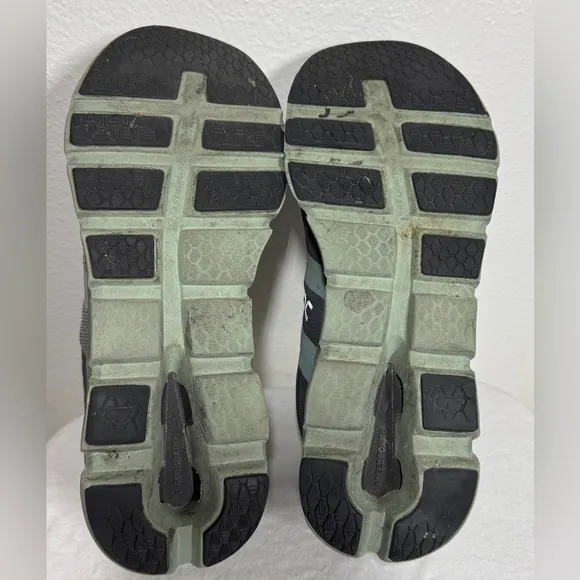 On Cloud Men’s Cloudrunner Alloy Moss Grey Sage Green Athletic Sneakers Size 10