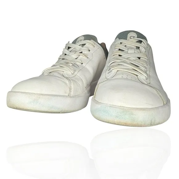 On Cloud Running Women's The Roger Advantage Sneakers-White/Rose 7.5 US Shoes