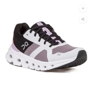On cloud WOMEN'S CLOUDRUNNER -HERA size 9 women