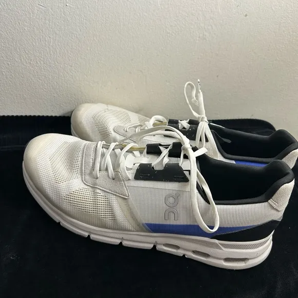 On Running White and Black Sneakers with Minimalist Design Sz 10.5