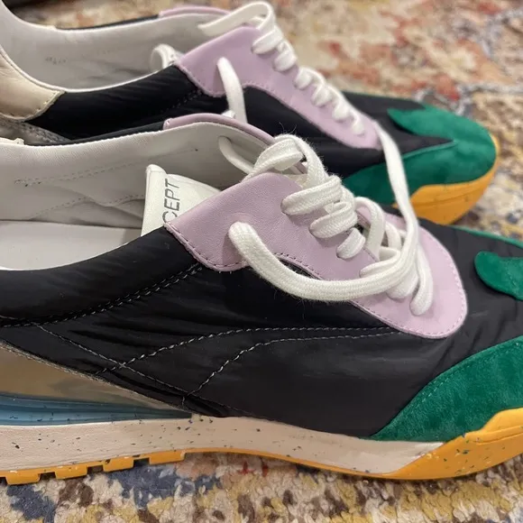 Oncept unbelievable comfortable!! Gorgeous sneakers!Colorful and fun! NEW!