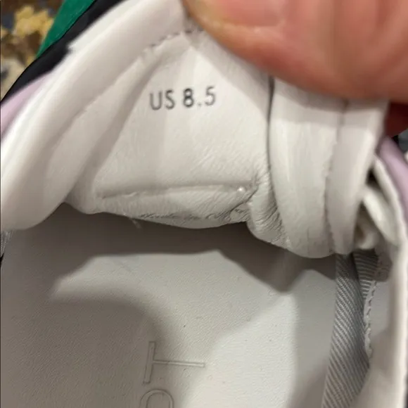 Oncept unbelievable comfortable!! Gorgeous sneakers!Colorful and fun! NEW!