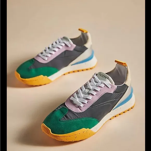 Oncept unbelievable comfortable!! Gorgeous sneakers!Colorful and fun! NEW!