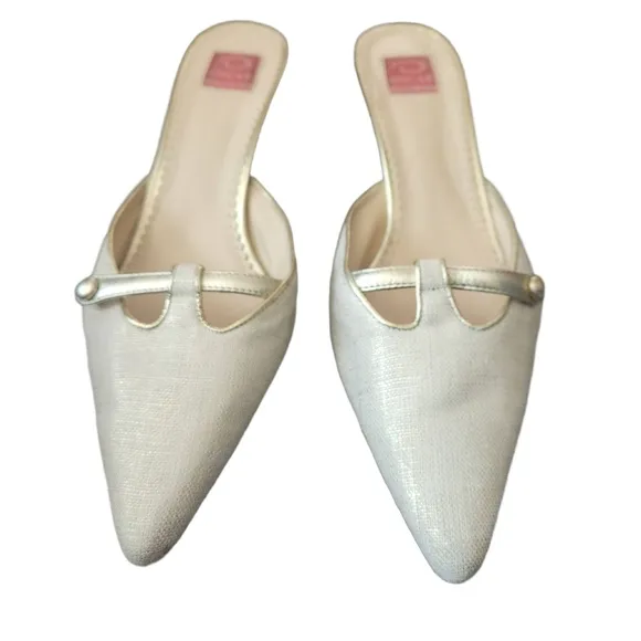 Oscar De La Renta Womens Beige Point Toe SlipOn Mules Shoes Size 8