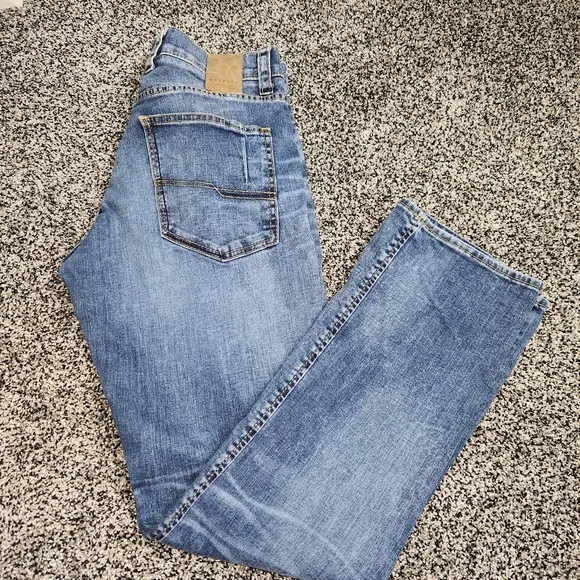 Outpost Makers Jeans From Buckle Mens Size 30x32 Faded Front Clean Cut