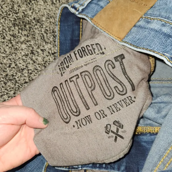 Outpost Makers Jeans From Buckle Mens Size 30x32 Faded Front Clean Cut