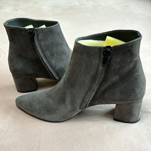 Paul Green Women’s Bridget Suede Ankle Bootie Gray Size 7.5 - NWOT