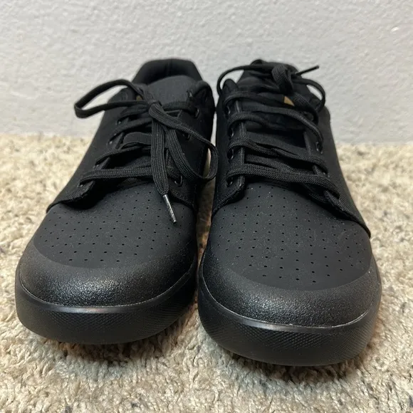 PEARL iZUMi X-Alp Flow Shoes - Men's sz 47 (12.5US)