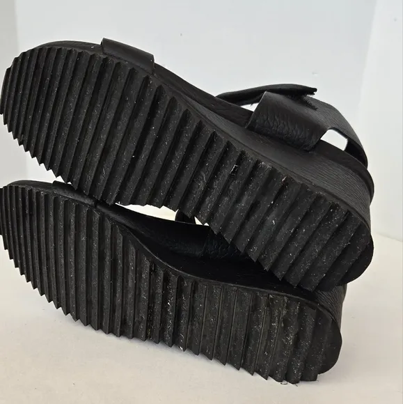 Pedro Garcia Black Wedges with Integrated Sole