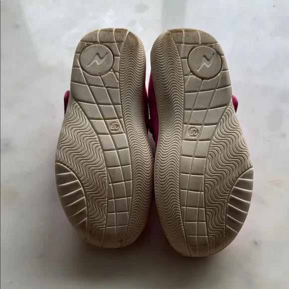 Pink Naturino Watershoe with maryjane tstrap