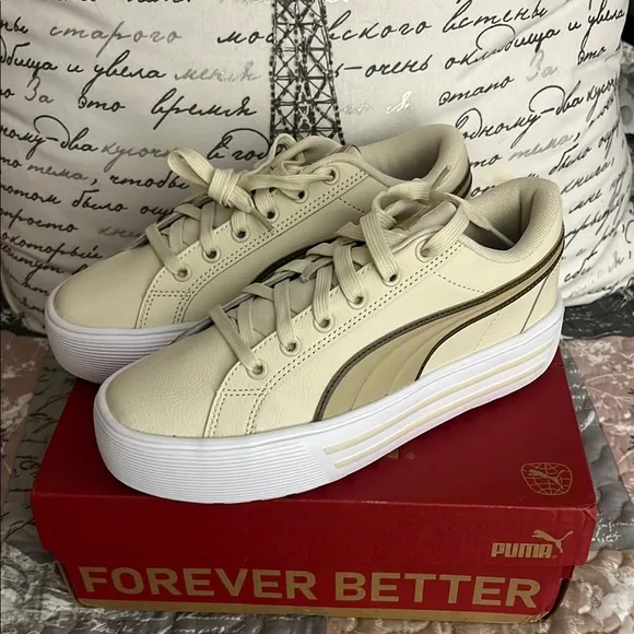 Puma Cream platform Shoes/Sneakers