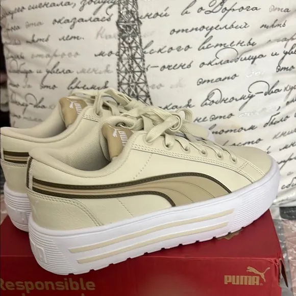 Puma Cream platform Shoes/Sneakers
