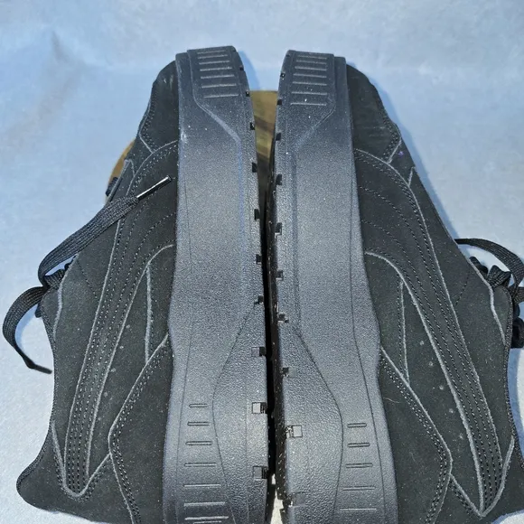 Puma karmen 11 Idol Women's Black Sneakers size 11 sneakers shoes.