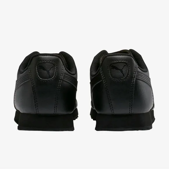 PUMA RomaBoys' Grade School/Shoes/Casual Sneakers/Casual Training Sneakers