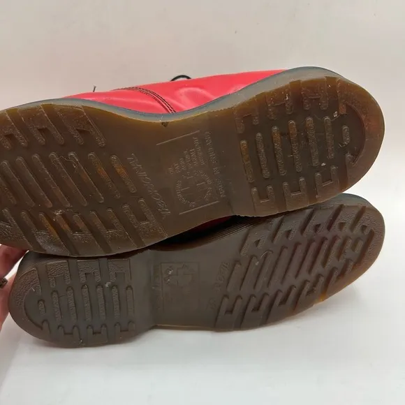 RARE Dr. Martens Vintage MADE IN ENGLISH Bright Red Leather Platform oxfords 5