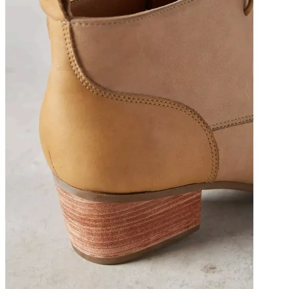 RARE Fortress of Inca Handmade in Peru Briana Leather Lace Up Ankle Boots Beige
