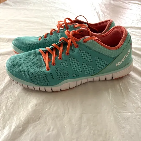 Reebok Zquick TR 3.0 training sneakers Turq Coral Athletic Shoes SZ 9.5 Worn 1X