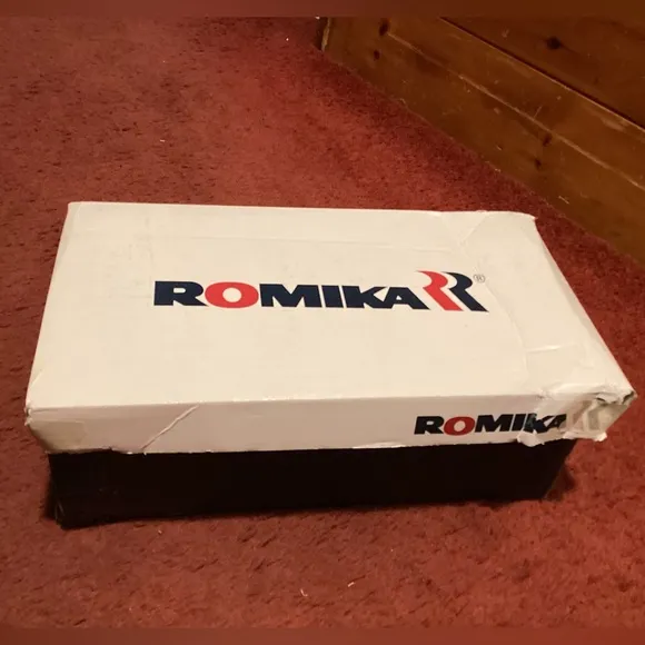 ROMIKA Gray Casual sneakers
