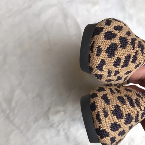 Rothy's pointed leopard print Flats Sleek and Comfortable