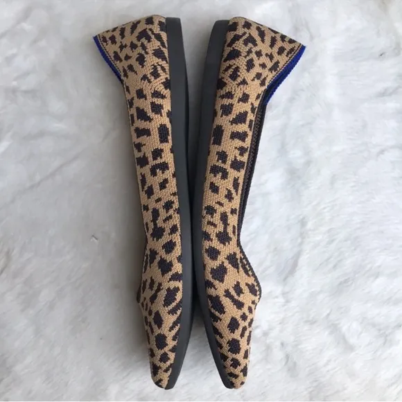 Rothy's pointed leopard print Flats Sleek and Comfortable