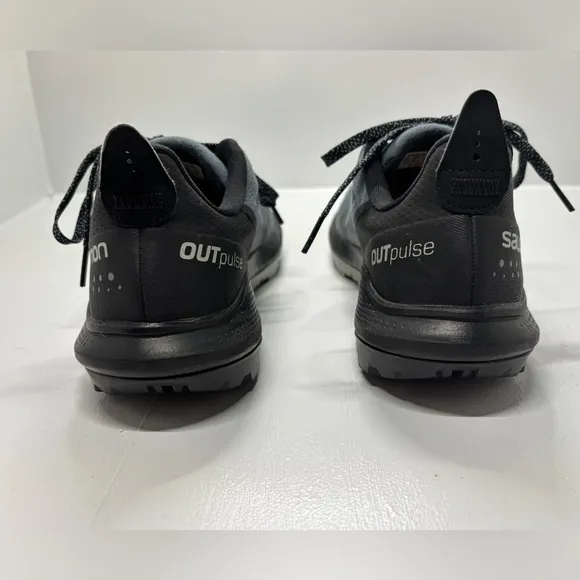 Salomon Outpulse size 5.5