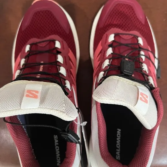 Salomon sense ride 5 Gore Tex peach running shoes size 6.5 NWOB