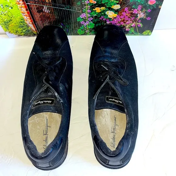 Salvatore Ferragamo Black sneakers walking shoe Tennis Shoes SZ 9