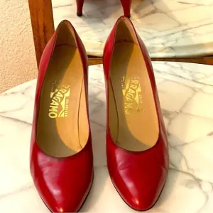 Salvatore Ferragamo low heel  pump GENUINE vintage buttery leather, Italian Made