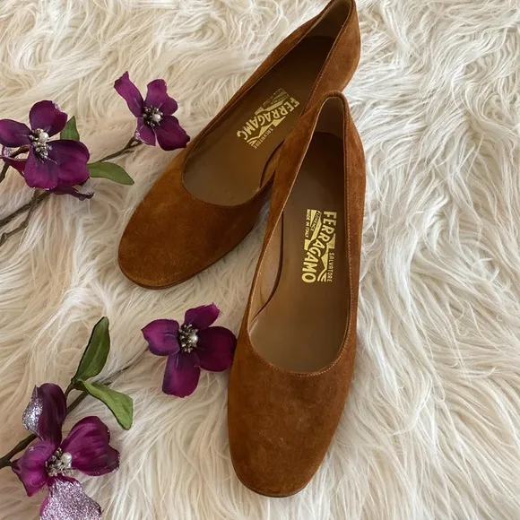 SALVATORE FERRAGAMO suede leather shoes