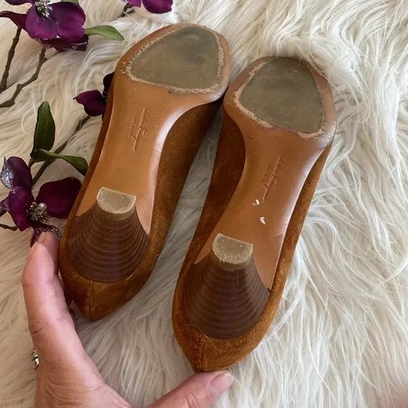 SALVATORE FERRAGAMO suede leather shoes