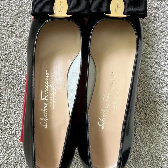 Salvatore Ferragamo Vara Black Leather Heels