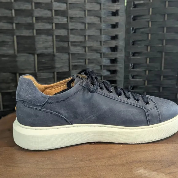 SAMUEL HUBBARD sneakers Sz 9/9.5 EU 40 Women's Suede Like Athletic Excel Cond