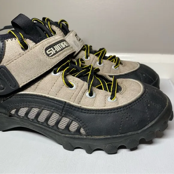 Shimano SH-M058 Men’s Size 9 (EURO 43) Mid Top Mountain Bike Cycling Shoes Boots