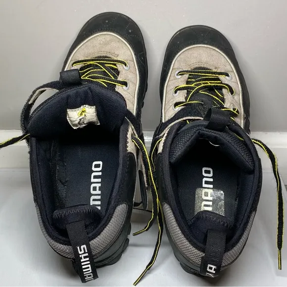Shimano SH-M058 Men’s Size 9 (EURO 43) Mid Top Mountain Bike Cycling Shoes Boots