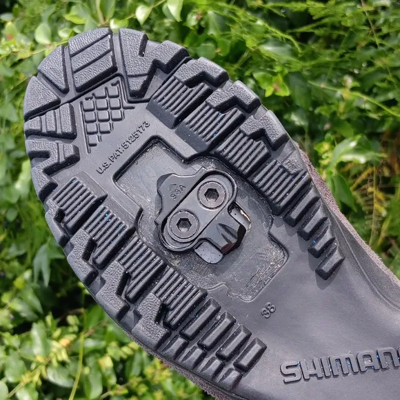Shimano (Taiwan) Ladies Olive and Brown Pro Cycling Shoes # SH-M031
