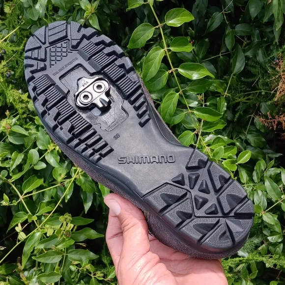 Shimano (Taiwan) Ladies Olive and Brown Pro Cycling Shoes # SH-M031