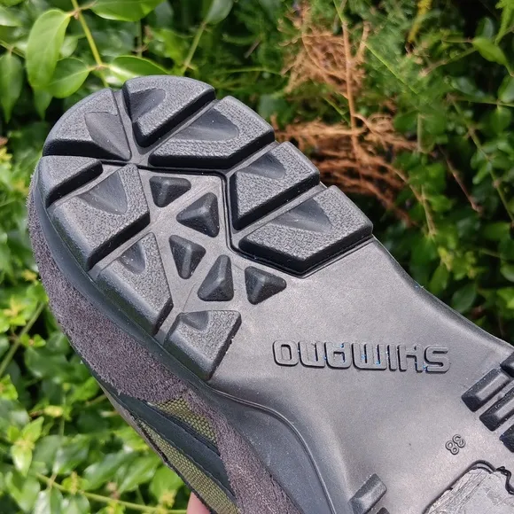 Shimano (Taiwan) Ladies Olive and Brown Pro Cycling Shoes # SH-M031