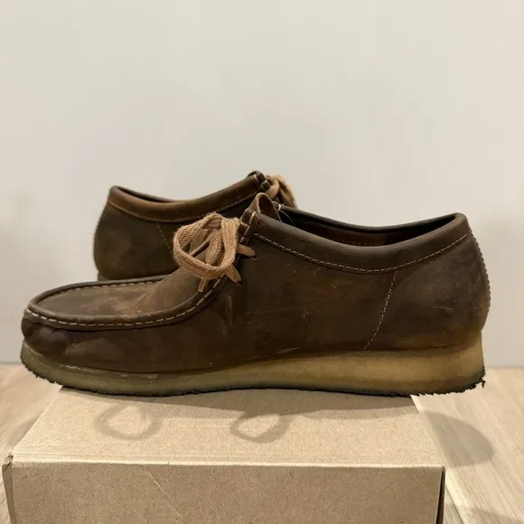 Size 11 - Clark's‎ Wallabee Low Beeswax Brown Leather Moccasin Shoes W/ Box